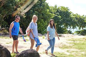 Lagoon Attitude - Adults Only