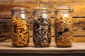 Lagoon Attitude - Adults Only