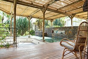 Lagoon Attitude - Adults Only