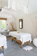 Lagoon Attitude - Adults Only