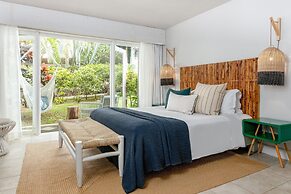 Lagoon Attitude - Adults Only