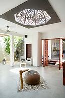 Lagoon Attitude - Adults Only