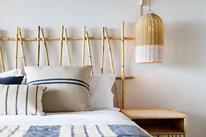 Lagoon Attitude - Adults Only