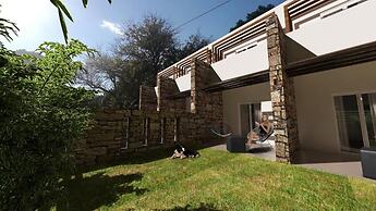 Aellia Hotel & Suites