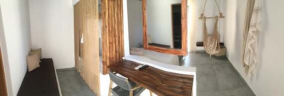 Aellia Hotel & Suites