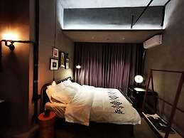 Black Gold Factory Boutique Design Hotel