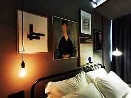 Black Gold Factory Boutique Design Hotel