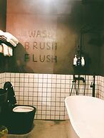 Black Gold Factory Boutique Design Hotel