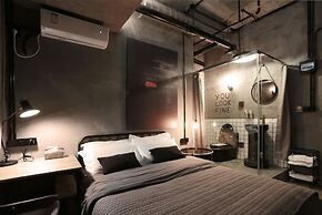 Black Gold Factory Boutique Design Hotel