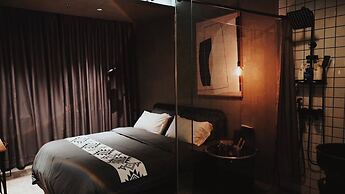 Black Gold Factory Boutique Design Hotel