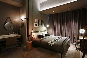 Black Gold Factory Boutique Design Hotel