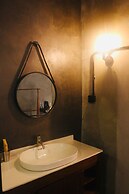 Black Gold Factory Boutique Design Hotel