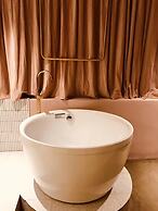 Black Gold Factory Boutique Design Hotel