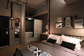 Black Gold Factory Boutique Design Hotel