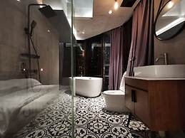 Black Gold Factory Boutique Design Hotel