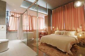 Black Gold Factory Boutique Design Hotel