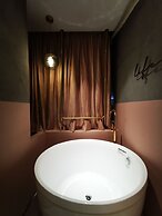 Black Gold Factory Boutique Design Hotel