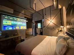 Black Gold Factory Boutique Design Hotel