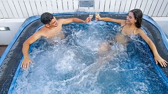 Mesogios House Suites