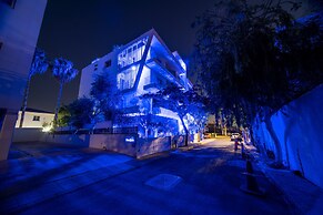 Mesogios House Suites