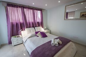 Mesogios House Suites