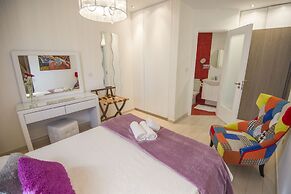 Mesogios House Suites