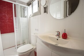 Mesogios House Suites