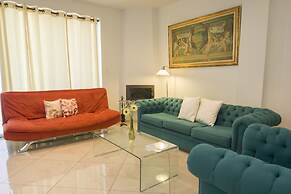 Mesogios House Suites