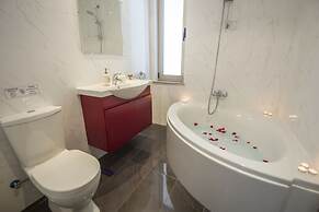 Mesogios House Suites