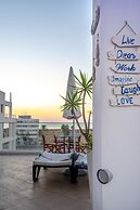 Mesogios House Suites