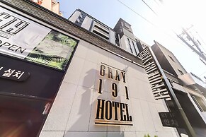 Gray 191 Hotel