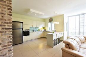 On Gordon Beach-Luxury- Stay at my Place