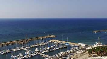 On Gordon Beach-Luxury- Stay at my Place