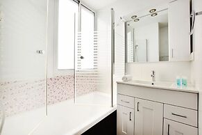 On Gordon Beach-Luxury- Stay at my Place