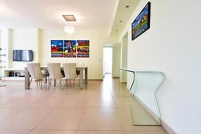 On Gordon Beach-Luxury- Stay at my Place