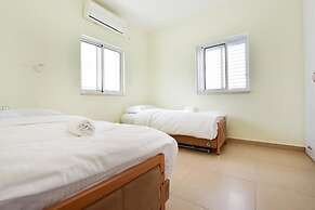 On Gordon Beach-Luxury- Stay at my Place