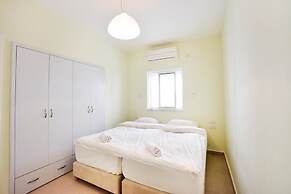 On Gordon Beach-Luxury- Stay at my Place