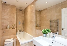 Gloucester Terrace by Lime Street