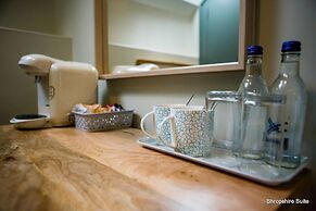 The Golden Lion Inn