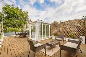 Logan Mews by Lime Street