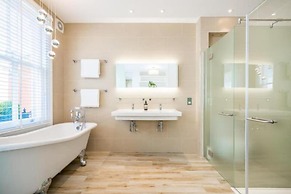 Logan Mews by Lime Street