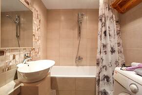 MaxRealty24 Yana Rajnisa 37k1