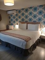 Trópica Beach Hotel