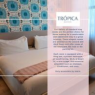Trópica Beach Hotel