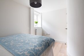 Iverna Gardens by Lime Street