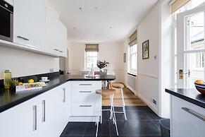 Cornwall Gardens by Lime Street