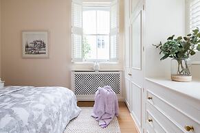 Cornwall Gardens by Lime Street