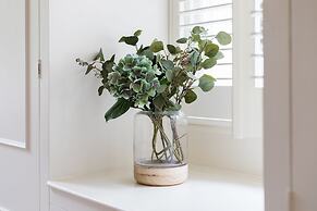 Cornwall Gardens by Lime Street