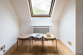 Cornwall Gardens by Lime Street