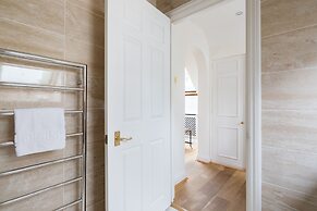 Cornwall Gardens by Lime Street